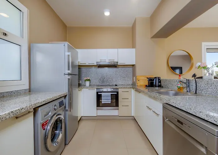 Apartman Beautiful With Roof Terrace In Joubal